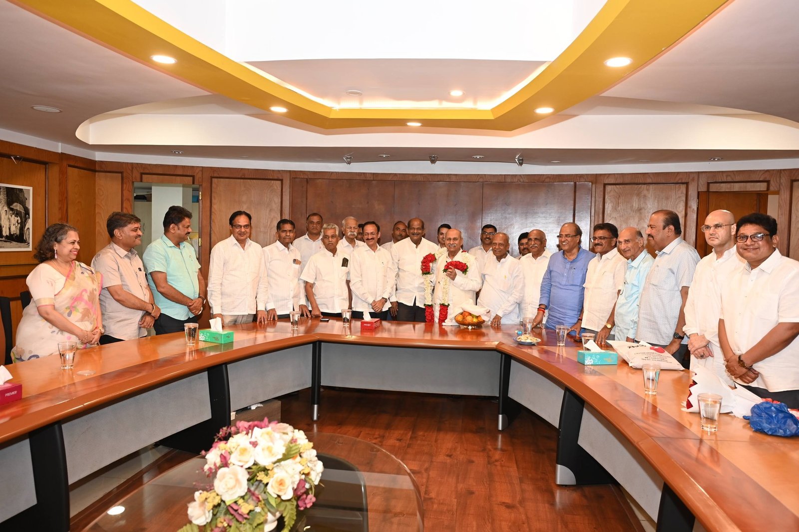 Padma Shri for Dr Prabhakar Kore- Felicitation by KLE Family