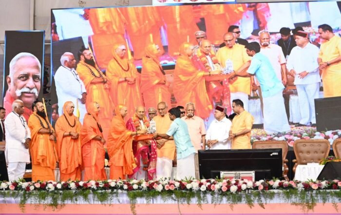 Dr. Prabhakar Kore was felicitated by the Vice-President of India at the Sri Veerabhadreshwar Temple Yadur during the historic Mahakumbhabhishekam.