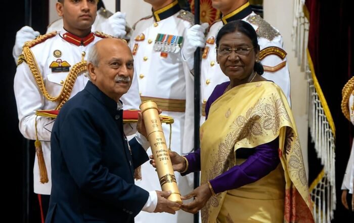 President Droupadi Murmu confers the Padma Shri on Dr. Prabhakar Basavaprabhu Kore at the Civil Investiture Ceremony at Rashtrapati Bhavan on 23 June 2026.