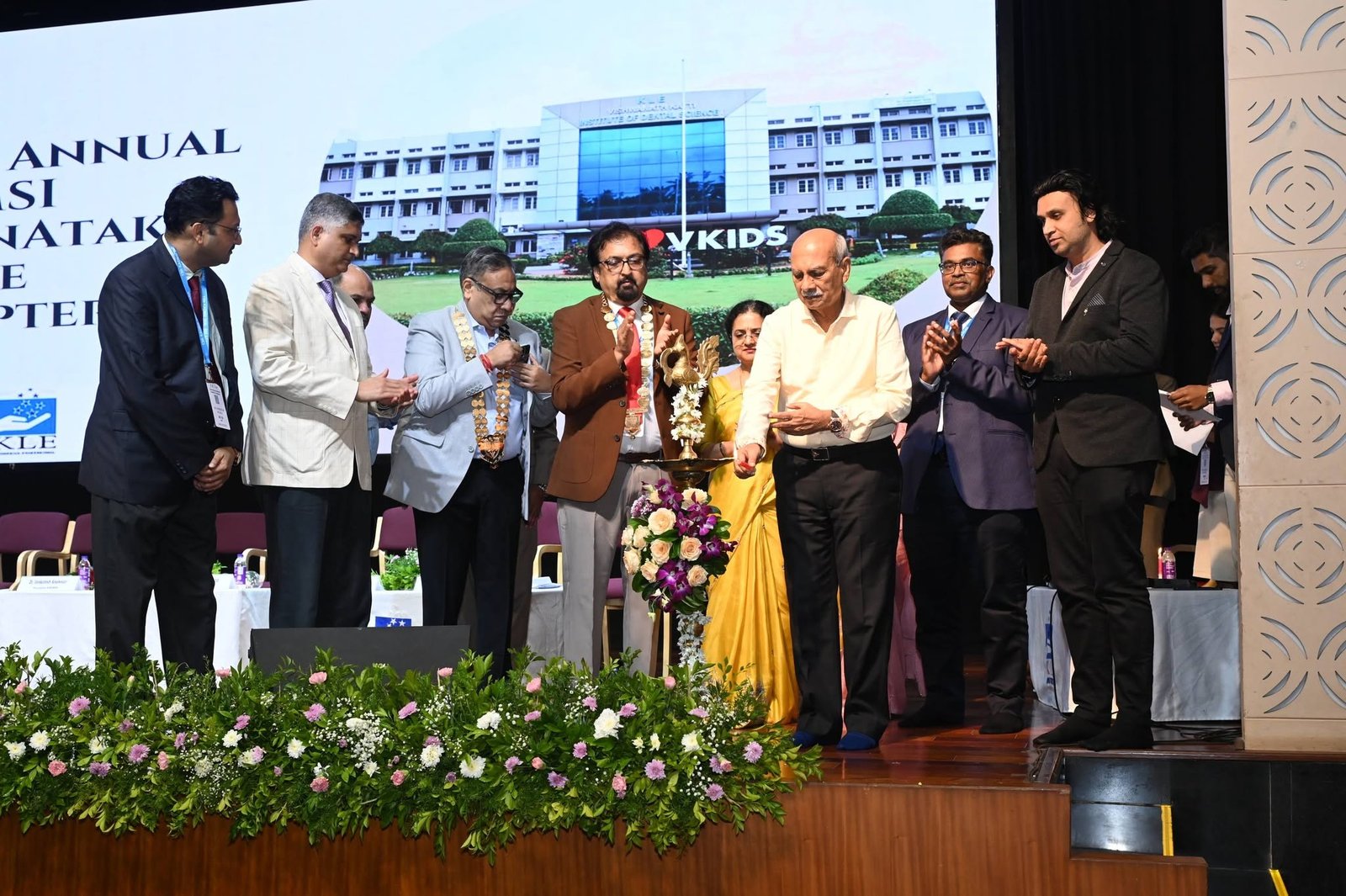 Prabhakar Kore inaugurating the AOMSI Karnataka Chapter conference in Belagavi